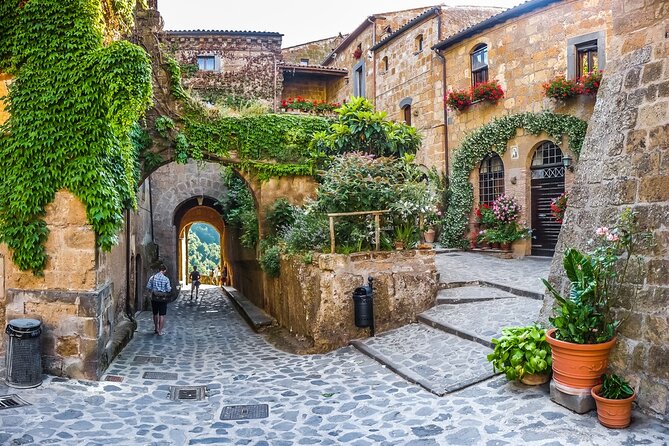 Orvieto and Civita Di Bagnoregio: Full-Day Tour From Rome - Independent Time in Orvieto and Civita