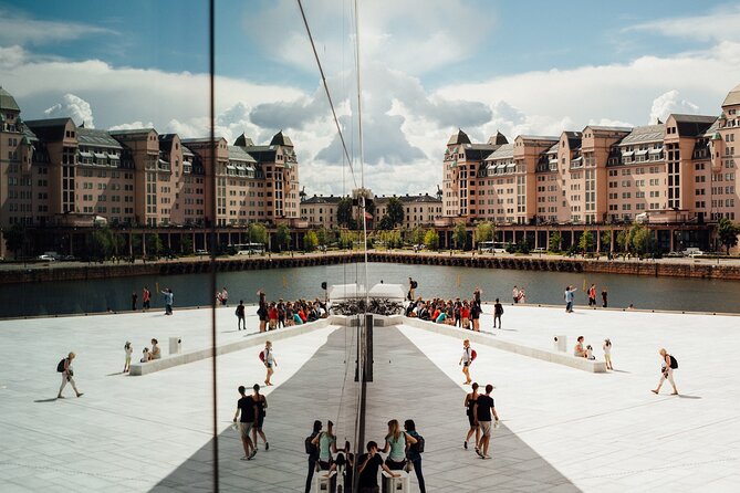 Oslo: Private VIP City Tour by Luxury Minivan With Driver & Guide - Tour Experience Details