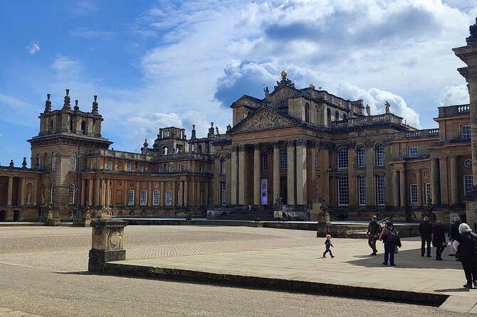 Oxford Bike Tour to Blenheim Palace Includes Tickets, Lunch & Tea - Exceptional Guided Experience