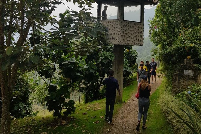 Pablo Escobar Tour / Group Traveler - Inclusions and Exclusions