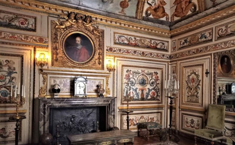 Paris: Carnavalet Museum In-App Audio Tour (ENG) - Historical Context and Museum Significance