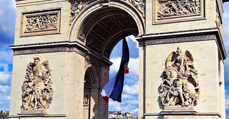 Paris: Full-Day Private Tour in a Van - Driver and Accessibility