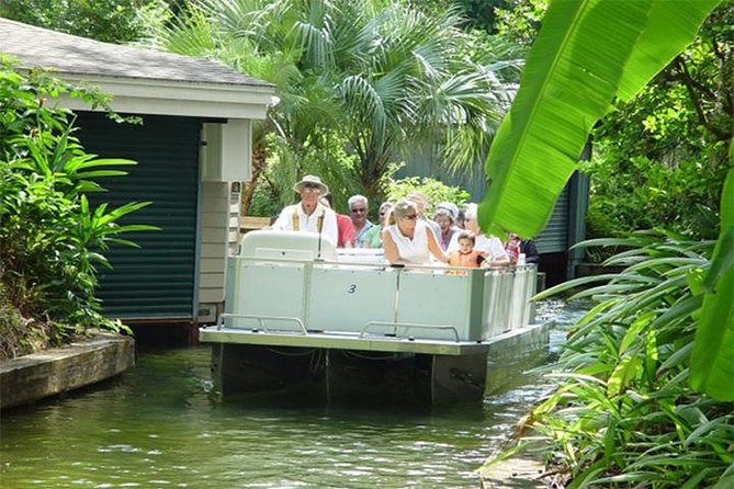 Peacocks, Presidents and Puzzles - The Winter Park Walking Tour + Boat - Uncovering Connections to Celebrities