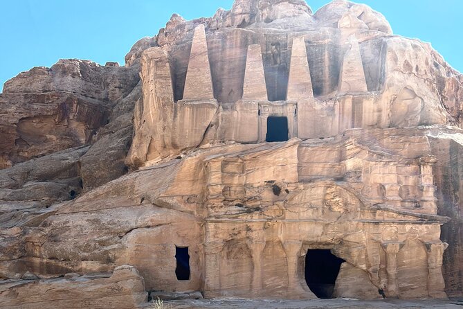 Petra 1-Day Tour From Jerusalem With FREE Authentic Lunch - Meeting and Departure Details