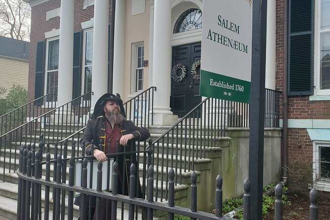 Pirates and Privateers Walking Tour With Real Pirates Admission - Tour Schedule and Accessibility