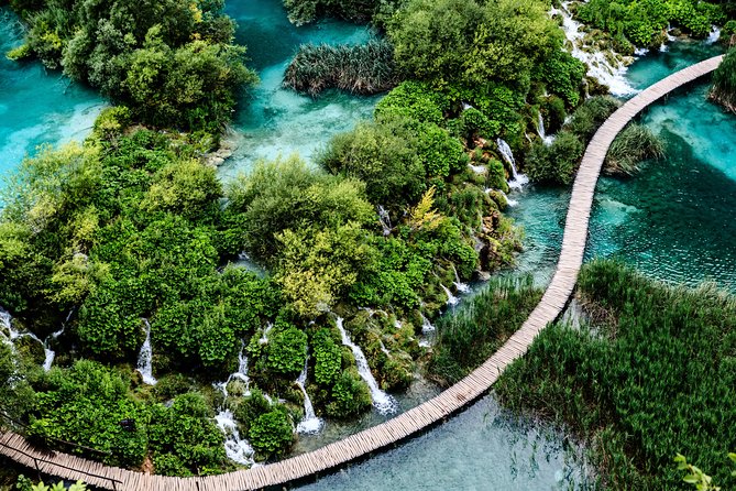 Plitvice Lakes Day Trip Including Entrance From Istria - Exploration and Sightseeing