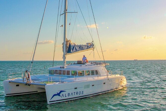 Plus Full Day Catamaran Tour to Isla Mujeres All Inclusive - Meal and Beverages