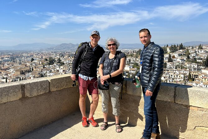 PREMIUM 2 Hour Alhambra and Generalife Tour + Tickets - Booking Process