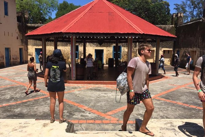 Prison Island and Nakupenda Private Tour - Full Day + Seafood Buffet - Pickup Information