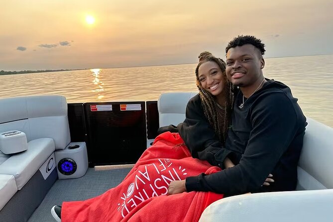 Private 2-hour Sunset Cruise on Lake St Clair and Detroit River - Meeting and Pickup