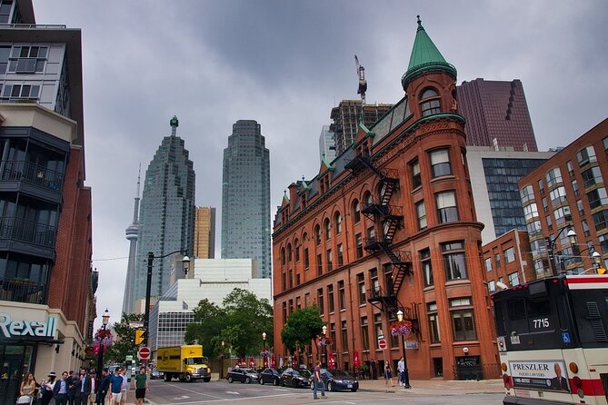 Private 4-Hour City Tour of Toronto With Driver and Guide - Hotel Pick up - Accessibility and Participation
