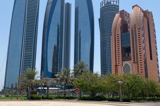 Private Abu Dhabi City Tour With Emirates Palace, Grand Mosque - Experiencing the Grand Mosque