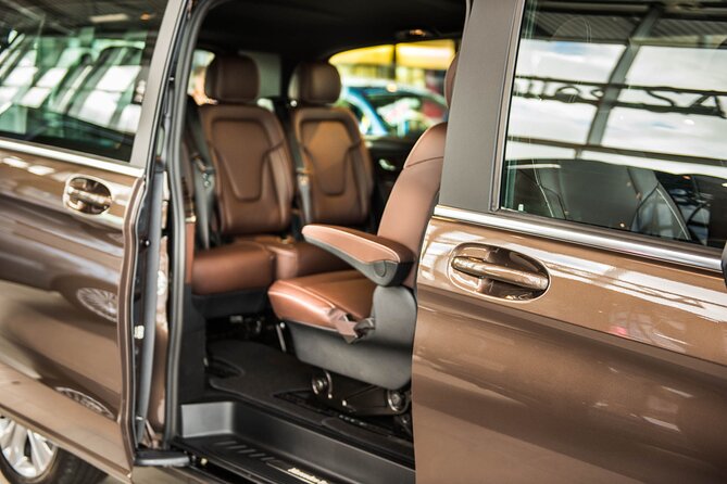Private Arrival Transfer: From Geneva Airport to Adelboden - Accessibility and Comfort