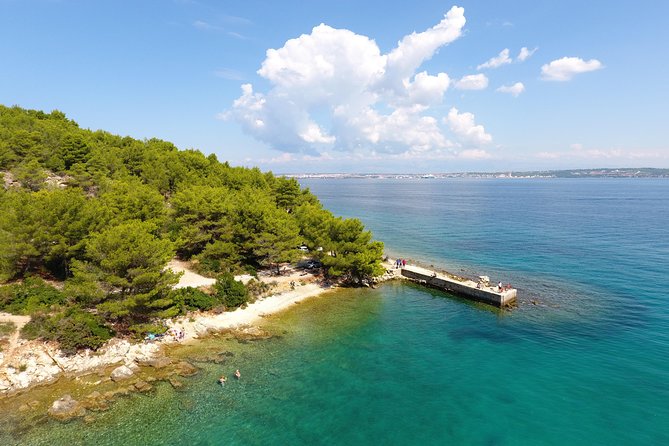 Private Boat Tour to the Islands of Zadar With Snorkeling Equipment - Tour Guide and Hospitality