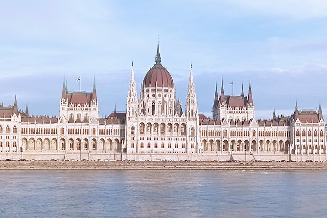 Private Car or Minivan Transfer From Budapest to Vienna or Back. - Availability and Logistics