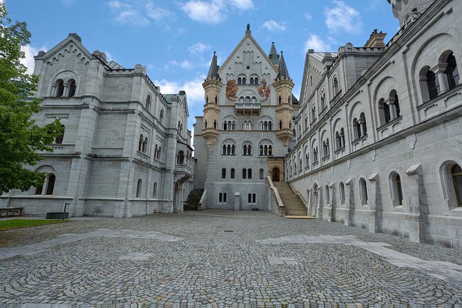 Private Day Trip: Munich to Neuschwanstein & Landsberg Am Lech - Exploring Landsberg Am Lech