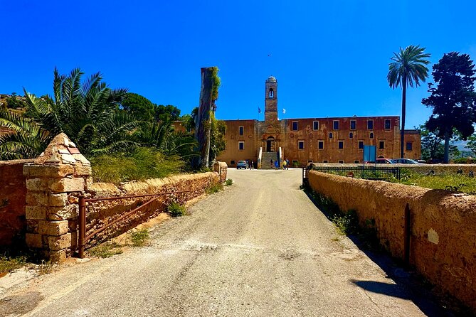 Private Family Tour to Akrotiri Attractions - Pickup Information