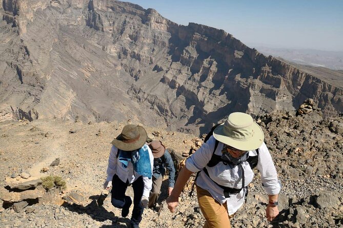Private Full Day Guided Balcony Walk Hiking to Jebel Shams - Meeting and Pickup Details