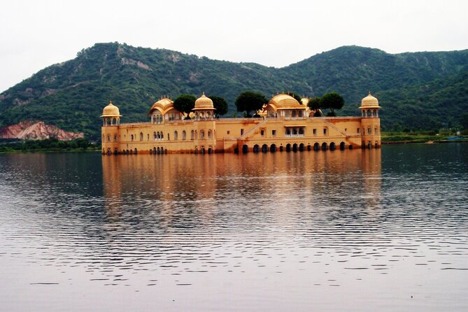 Private Full-Day Tour of Jaipur With Guide - Local Attractions