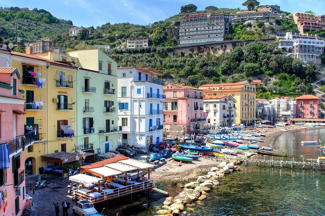 Private Guided Tour Of Capri - Sorrento & Pompeii - Exploring Capri