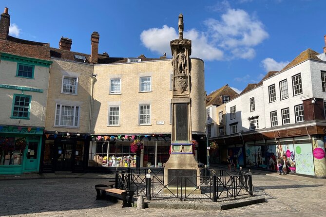 Private Guided Walking Tour of Canterbury - Guide Qualifications and Attire