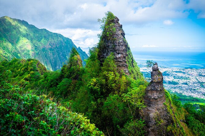 Private Hiking Tour Oahu - Adventure Guides Hawaii - Meet Your Knowledgeable Guides