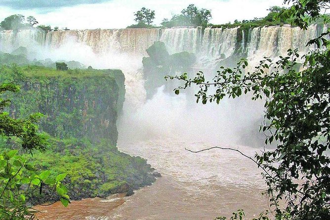 Private Iguazu Day Tour With the GREAT ADVENTURE on Boats - Meeting Point and Start Time