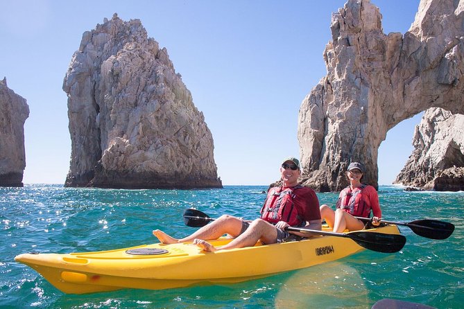 Private Los Cabos Arch and Playa Del Amor Tour by Glass Bottom Kayak - Meeting and Pickup Information