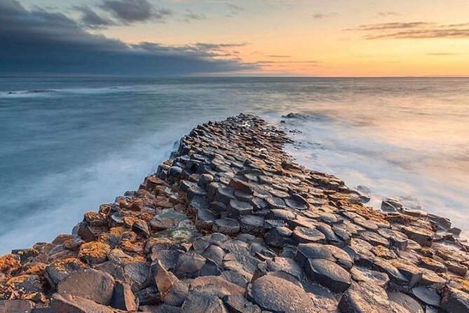 Private Luxury Mercedes Giants Causeway and Tour of Belfast 7 Hrs - Booking and Reviews