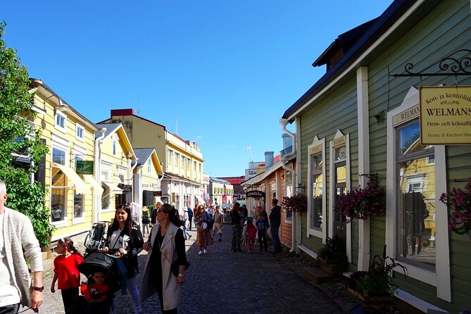Private National Park and Porvoo Old Town Tour From Helsinki - Pickup Information