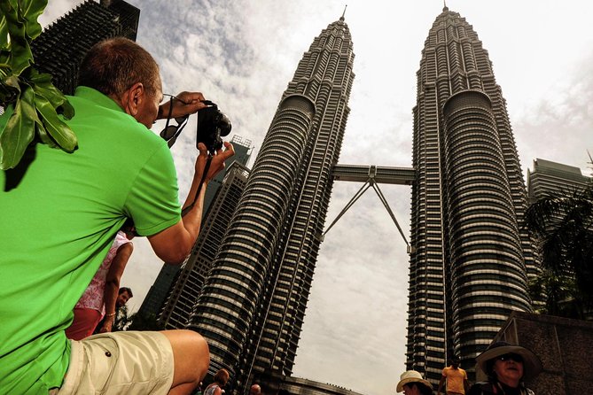 Private Night Tour: Petronas Twin Tower And Shopping - Cultural Exploration in Kuala Lumpur