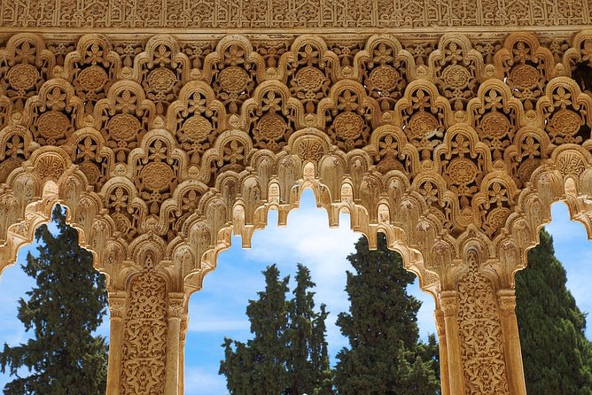 Private Official Tour Guide for Visit to Alhambra in Granada From Cordoba Hotel - Exploring the Moorish History