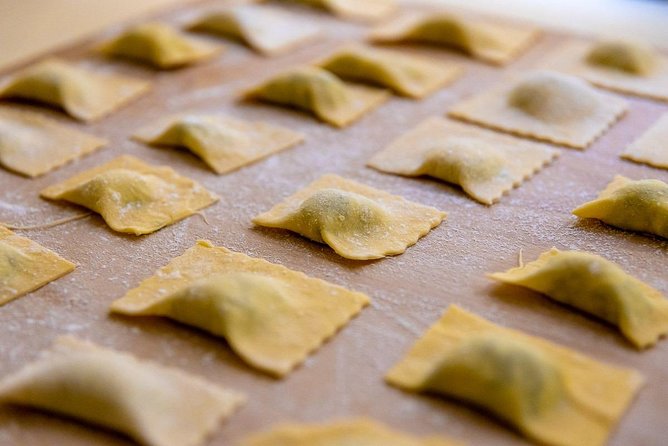 Private Pasta-Making Class at a Cesarinas Home With Tasting in Arezzo - Participant Feedback and Reviews