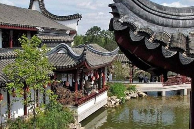 Private Shanghai Layover Tour to Zhaojialou Water Town With Lunch or Dinner - Itinerary and Activities