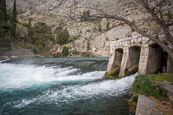 Private Shore Excursion: Dubrovnik Countryside & Historical Walking Tour - Pickup and Accessibility