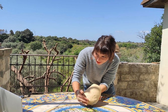 Private Sicilian Vegetarian Cooking Class at a Farmhouse in Noto - What to Expect
