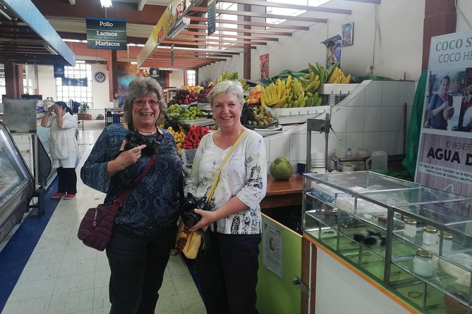Private Sightseeing Tour Historic Centre Quito and 2 Traditional Markets - Transportation and Guide