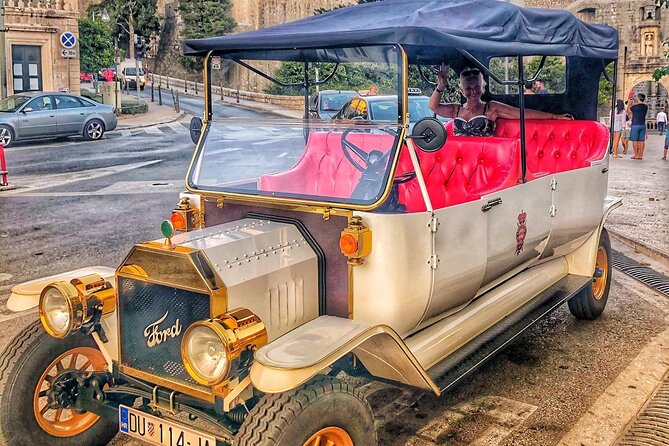 Private Sightseeing Tour in Dubrovnik With a Classic Old Car - Operational Details