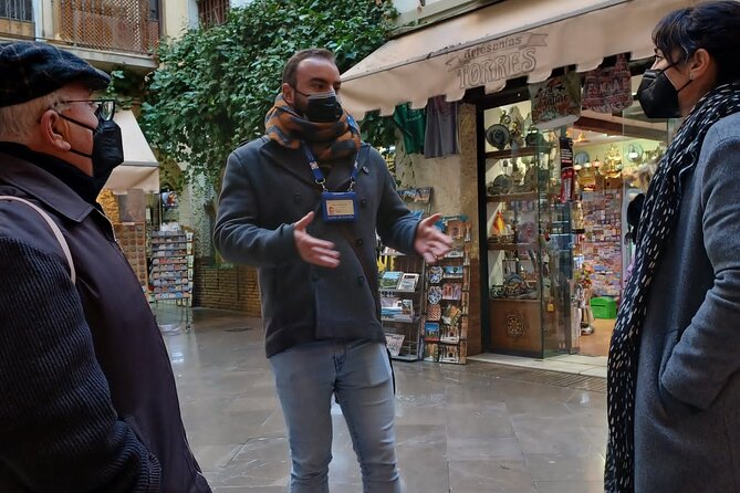 Private Tour Albayzin and City Center (Entrance Fees Included) - Detailed Tour Itinerary
