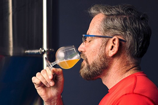 Private Tour: Beer Tour in the Middle of the World - Meeting and Pickup Details