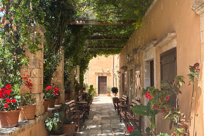 Private Tour to Chania-Agia Triada Monastery-Venizelos Graves - Learning About Venizelos Graves