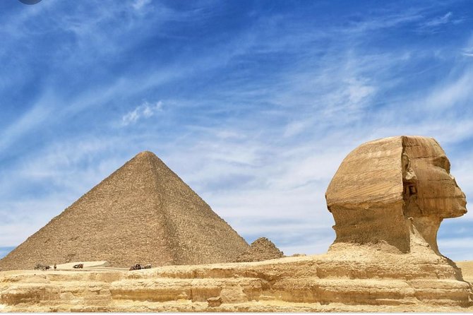 Private Tour to the Pyramids Egyptian Museum & Bazaar From Cairo - Pyramid Exploration