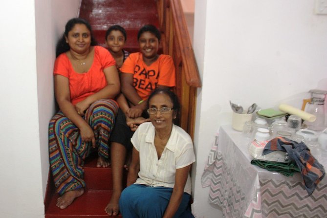 Private Traditional Sri Lankan Cooking Class in Kandy With Hotel Transfers - Pickup Details