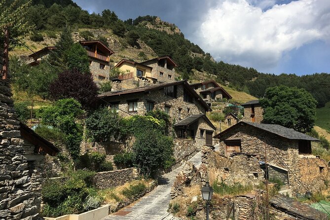Private Transfer: Andorra La Vella to Barcelona by Luxury Van - Included Amenities