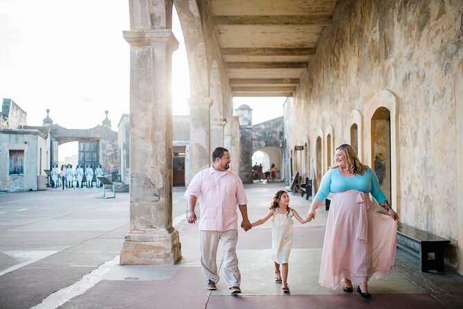 Private Vacation Photo Session With Local Photographer in San Juan - Accessibility and Participation