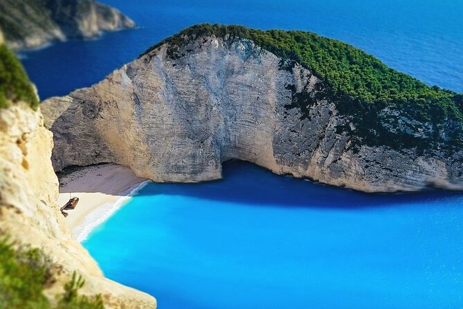Private VIP 3 Hours Photo Tour Navagio Shipwreck Beach Viewpoint - Exploring Navagio Shipwreck Viewpoint