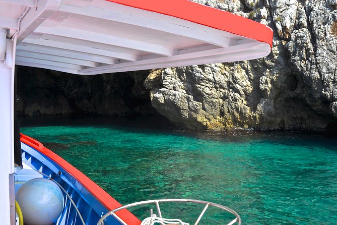 Private VIP Tour at Blue Grotto - Onboard Amenities and Comforts