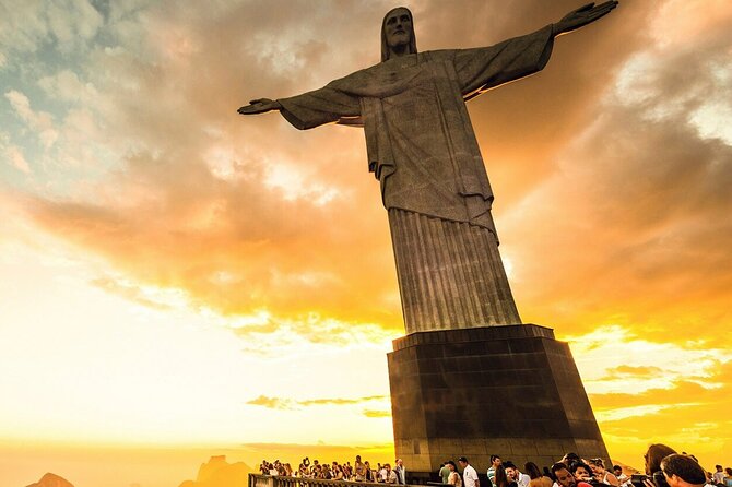 Rio Sunset Tour: Sugarloaf, Christ the Redeemer, Cathedral and Selarón - Exploring Sugarloaf Mountain
