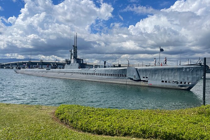 Roundtrip Shuttle From Waikiki-Pearl Harbor National Memorial - Traveler Experiences