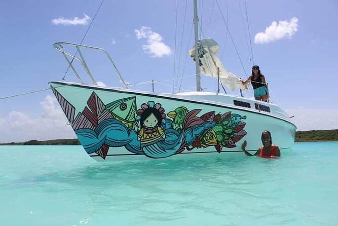 Sailing Tour Through the Laguna De Los Siete Colores - Tour Experience
